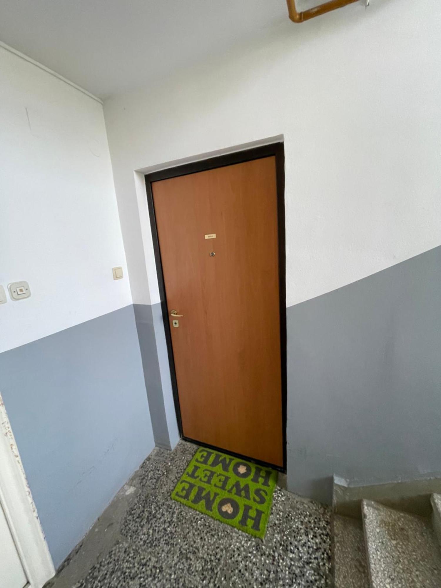 Apartman Stan Na Dan, Dobrinja